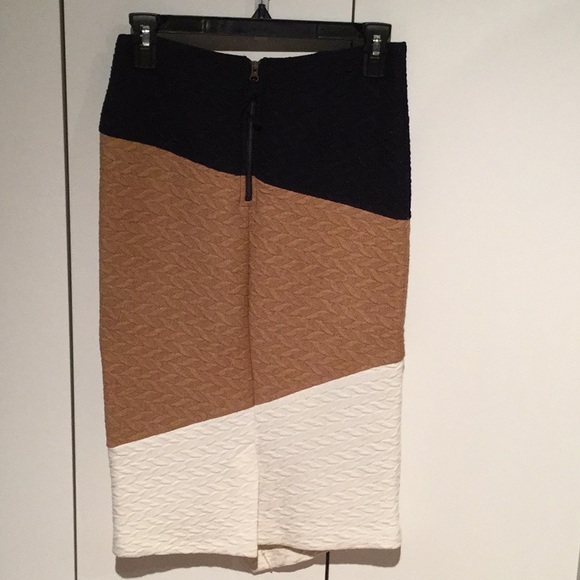 Anthropologie HD in Paris Skirt - Picture 2 of 2